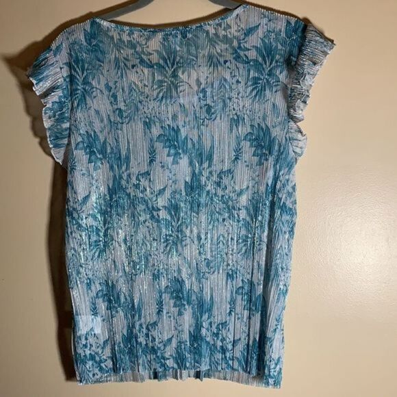 Maison d’Amelie Blue & Silver Floral Blouse - Picture 2 of 5